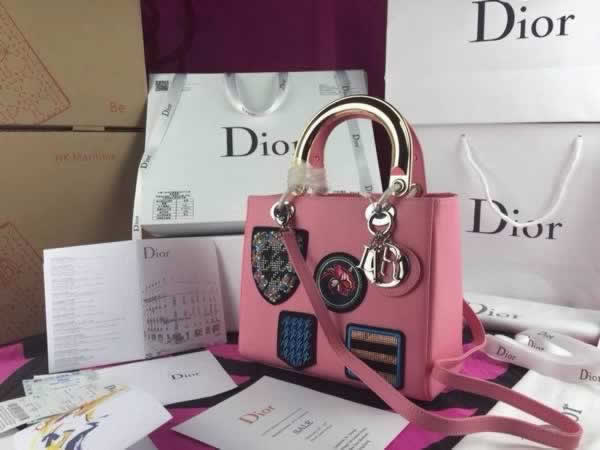 Replica italian leather handbagsReplica christian dior bag priceReplica leather purses sale.